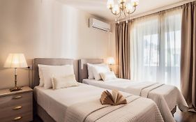 Maison Downtown Luxury Apartments!